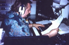 Willy Somers. Elke werkdag verzorgde hij het informatief programma "Somers-time" tussen 12 en 14 uur.