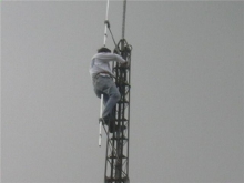  Werkzaamheden aan de antennes, zomer 2004
