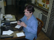 Angele, telefoniste verzoekplatenprogramma op zondag (2004)