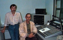 Radio VRD Diepenbeek, maandag 7 juli 1997, twee medewerkers in de studio